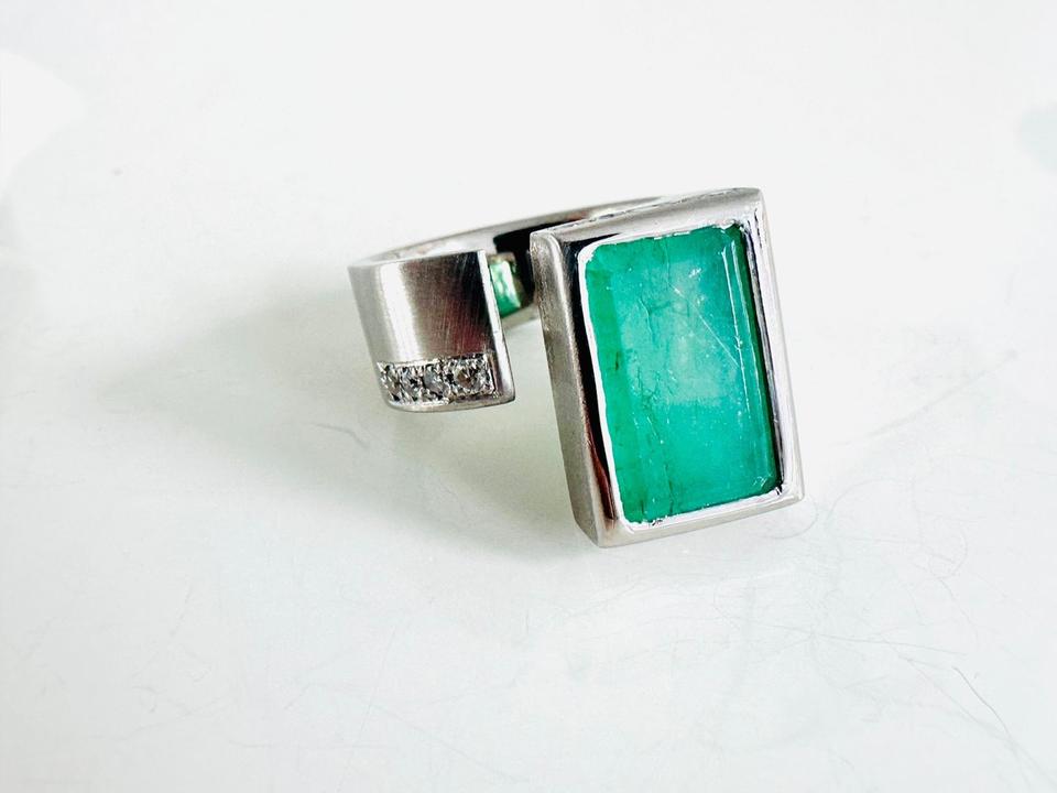 Ring 585/- Weißgold mit Smaragd und Brillianten 0,50 ct Handar – Bild 15