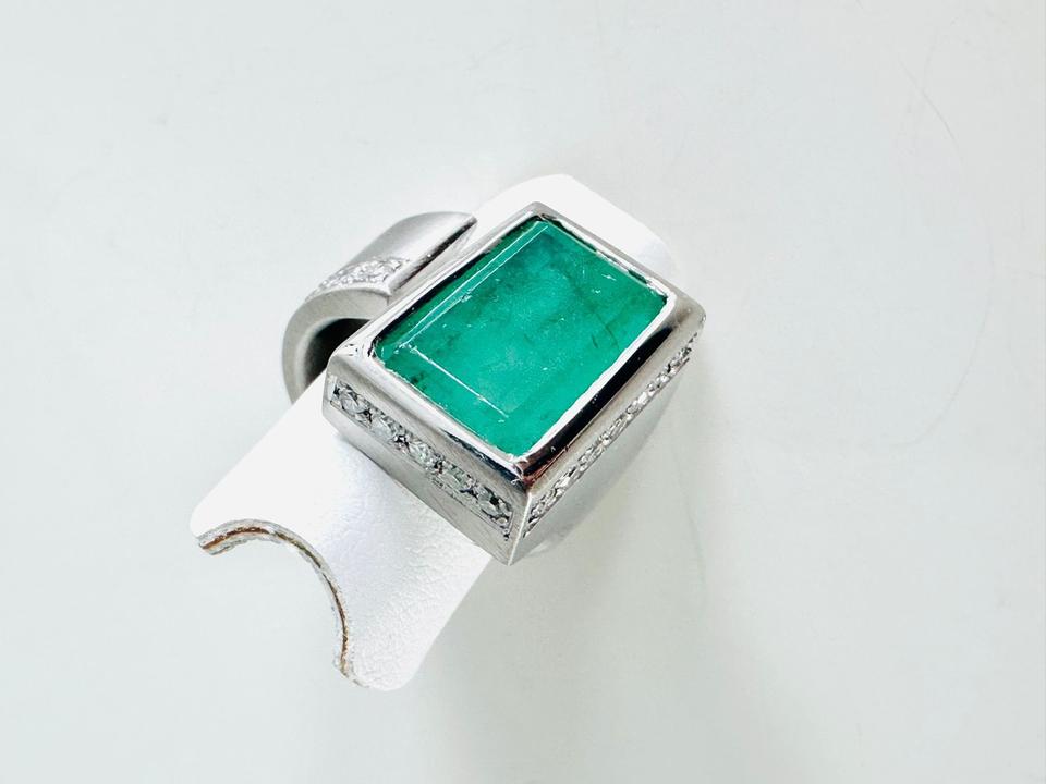 Ring 585/- Weißgold mit Smaragd und Brillianten 0,50 ct Handar – Bild 13