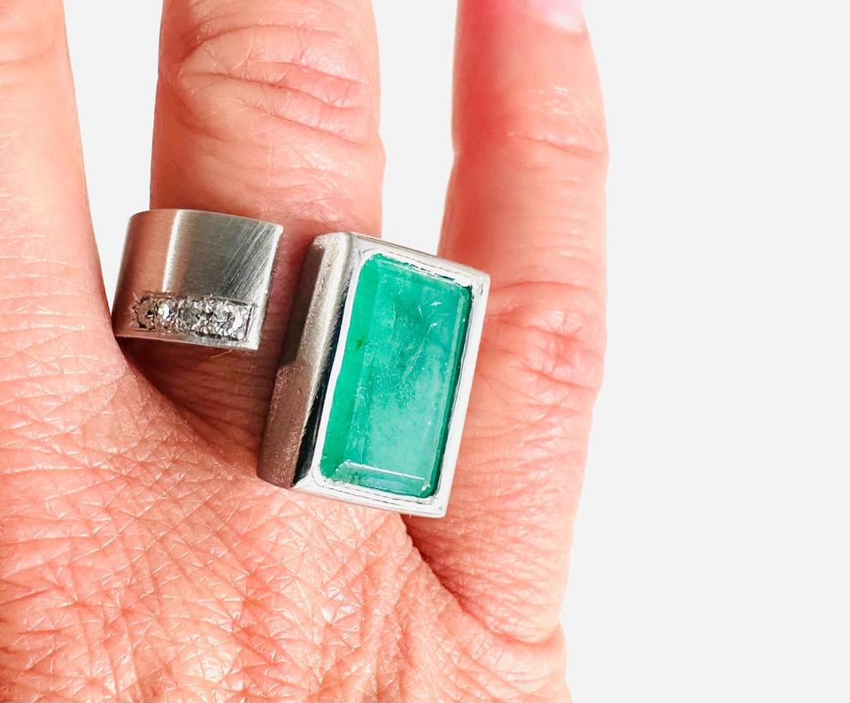 Ring 585/- Weißgold mit Smaragd und Brillianten 0,50 ct Handar – Bild 4