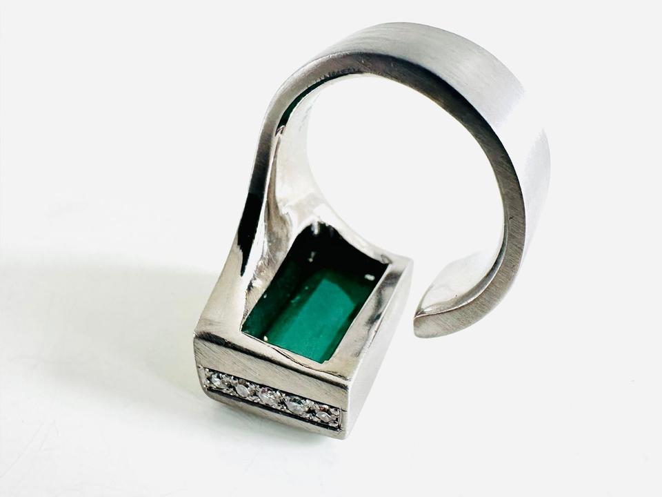 Ring 585/- Weißgold mit Smaragd und Brillianten 0,50 ct Handar – Bild 6