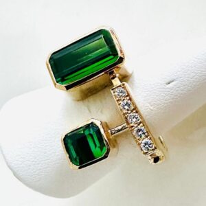 Ring 585/- Gold Handarbeit mit Turmalin und Brillianten