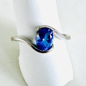 Ring 750/- Weißgold mit Tansanit