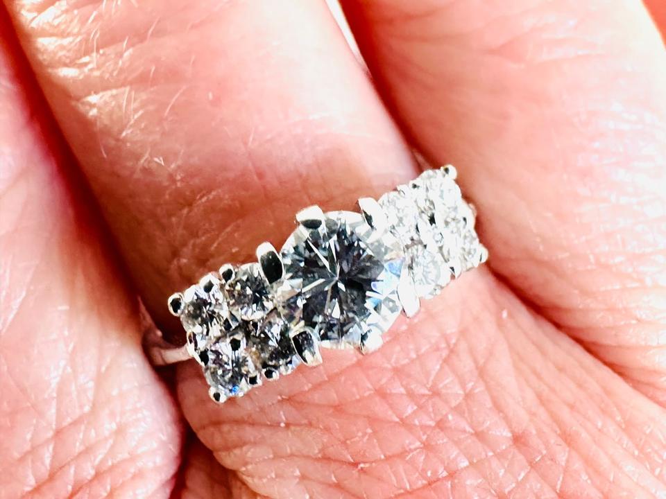 Ring 750/- Weißgold mit Brillanten 1,10 ct Tw/ Lupenrein – Bild 2