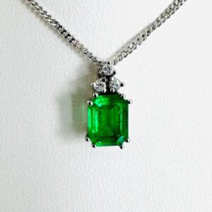 Anhänger 585/- Gold mit Smaragd und Brillanten o,o9 ct