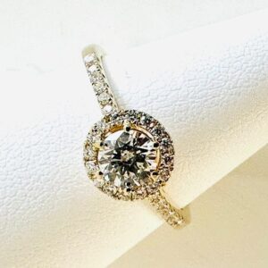 Brilliantring 585/- 0,70 ct getöntes Weis mit Expertise