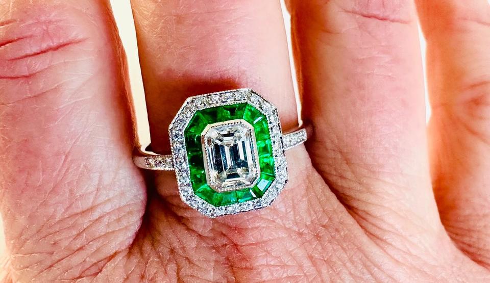 Platinring mit Smaragd und Diamant ca: 1,0 ct getönt,weiß vsi – Bild 3