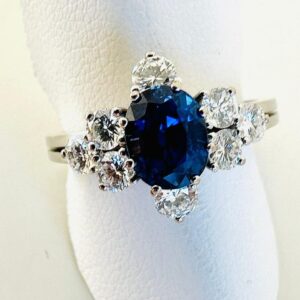 Ring 750/- Weißgold mit Brillanten 0,78 ct Tw/Lupenr, und Saphir