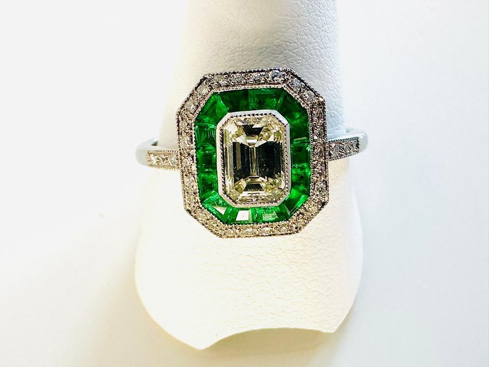 Platinring mit Smaragd und Diamant ca: 1,0 ct getönt,weiß vsi – Bild 13