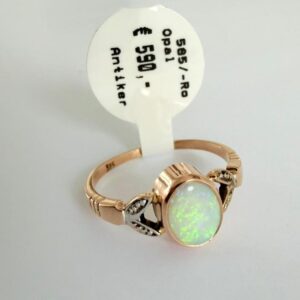Antiker Ring 585/- Rotgold mit Opal