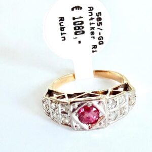 Antiker Goldring 585/- mit Rubin und Diamantrosen