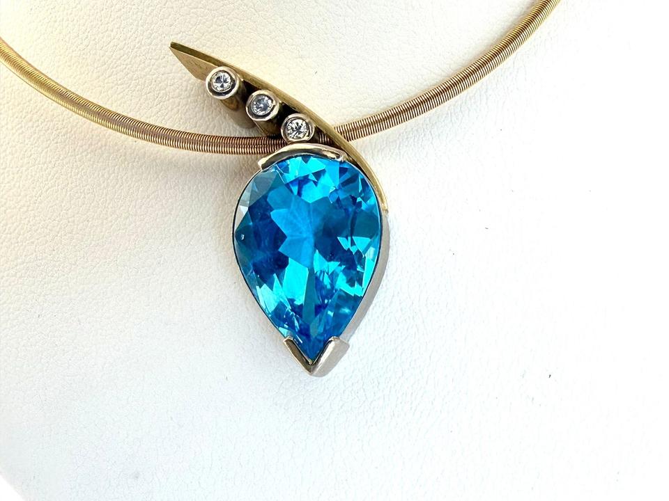 Anhänger 750/- Weißgold und Gelbgold mit Topas und Brillianten
