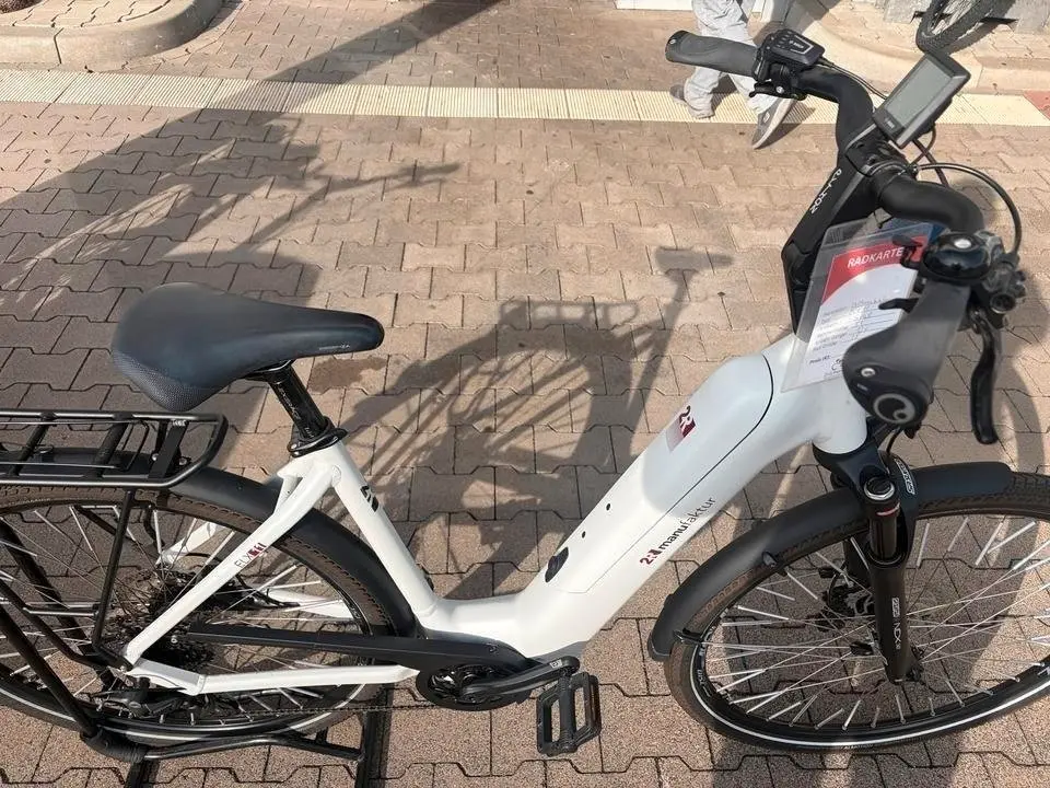 2R MANUFAKTUR ELX 11 WAVE E-BIKE BOSCH 750Wh 85Nm Stattt 2999€ – Bild 6